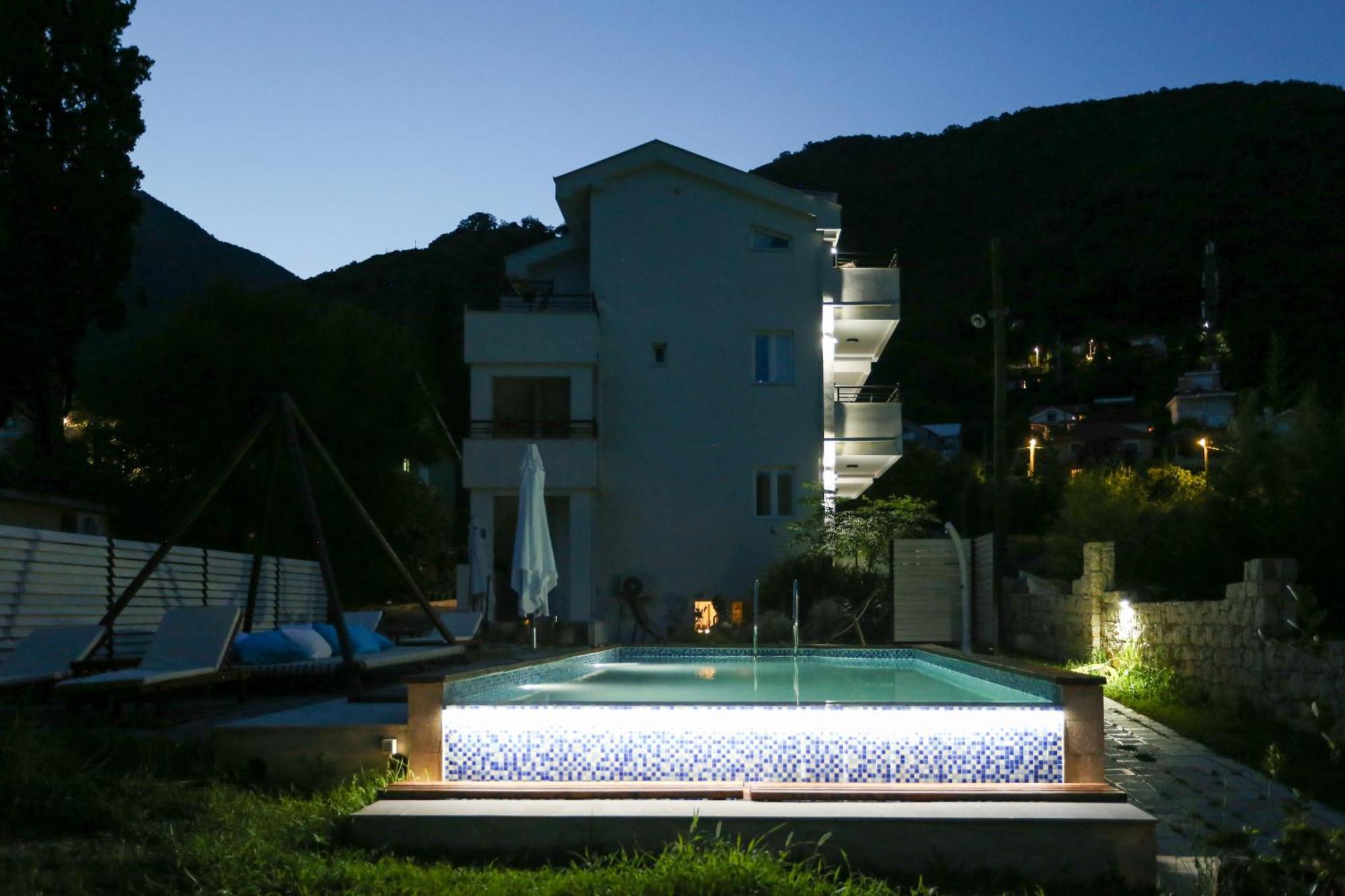 Apartments Cukovic Herceg Novi Exterior foto